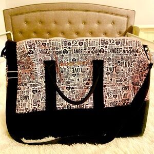 Victoria Secret Duffle Bag in like new condition.